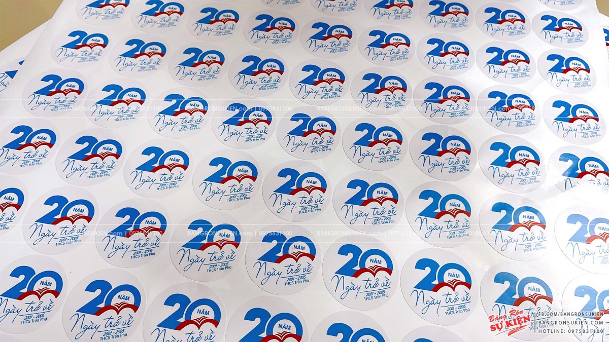 in sticker dán má theo yêu cầu