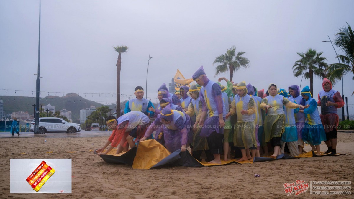 băng rôn cổ vũ teambuilding