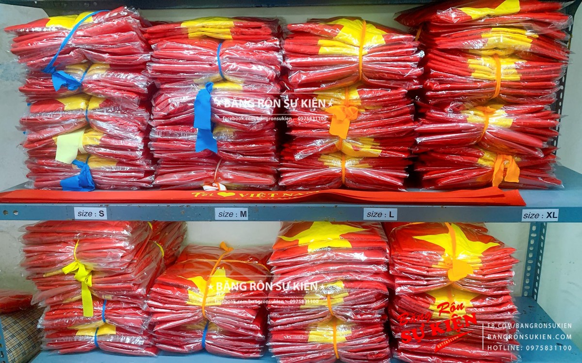 Áo cờ đỏ sao vàng