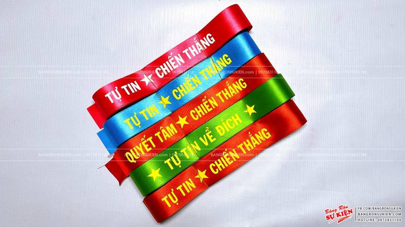 băng rôn cổ vũ lớp học
